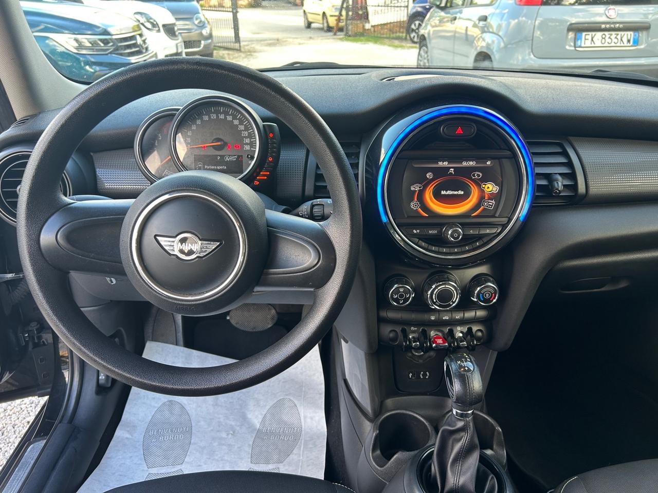 Mini 1.5 Cooper D Business 5P NEOPATENTATI AUTO
