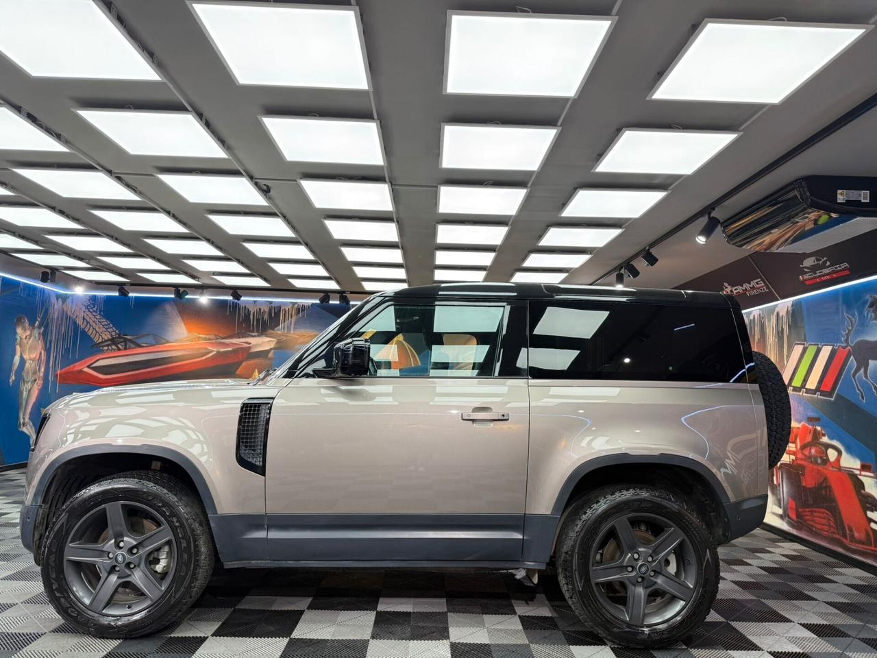 Land Rover Defender 90 3.0D I6 200 CV AWD Auto X-Dynamic SE (303)