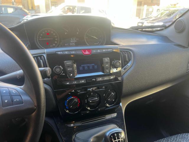 LANCIA Ypsilon 1.0 69 CV 5 porte S&S Fire Fly Ecochic *PROMO*