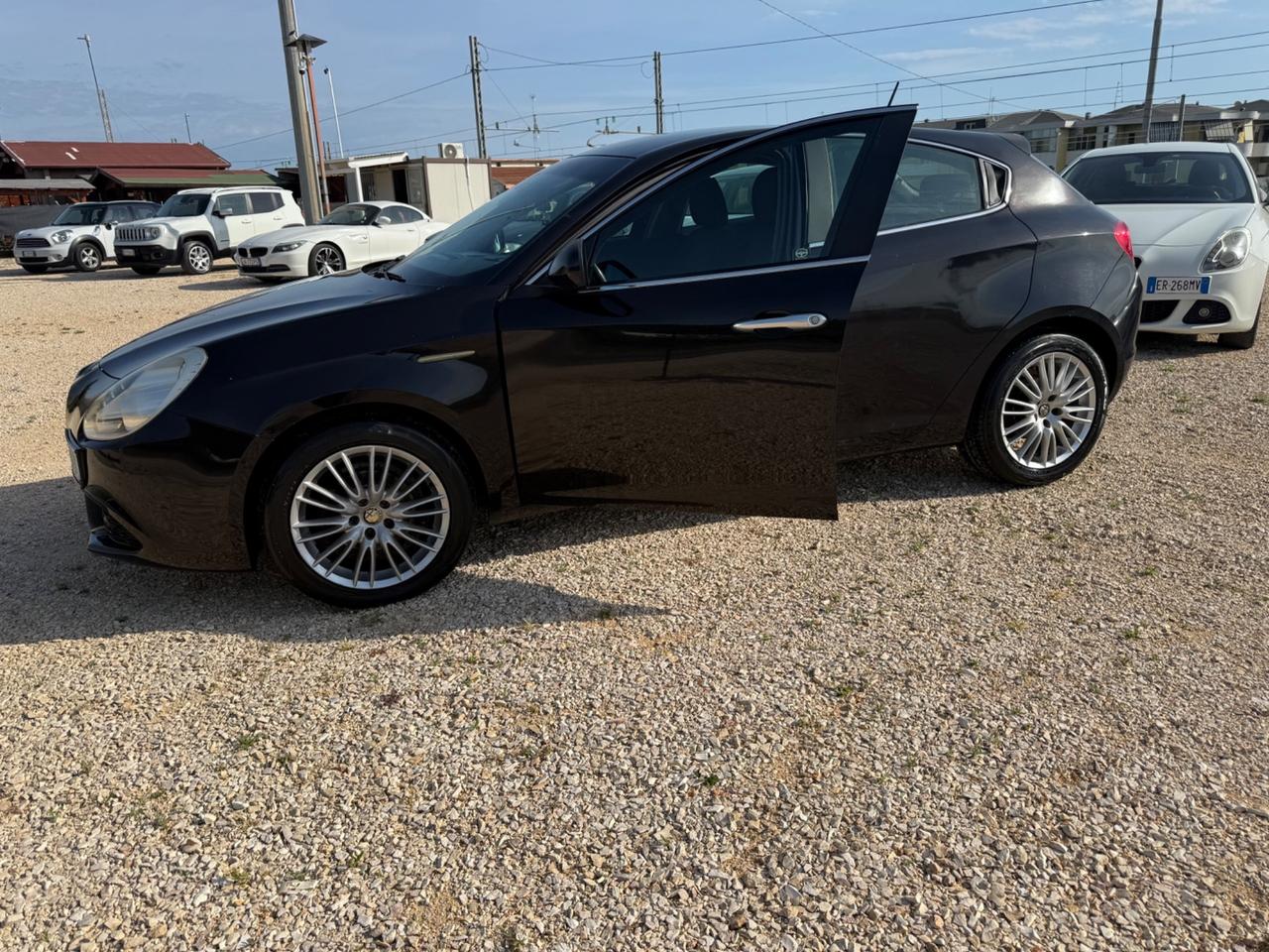 Alfa Romeo Giulietta 1.6 JTDm-2 105 CV 3.999€ PERMUTE