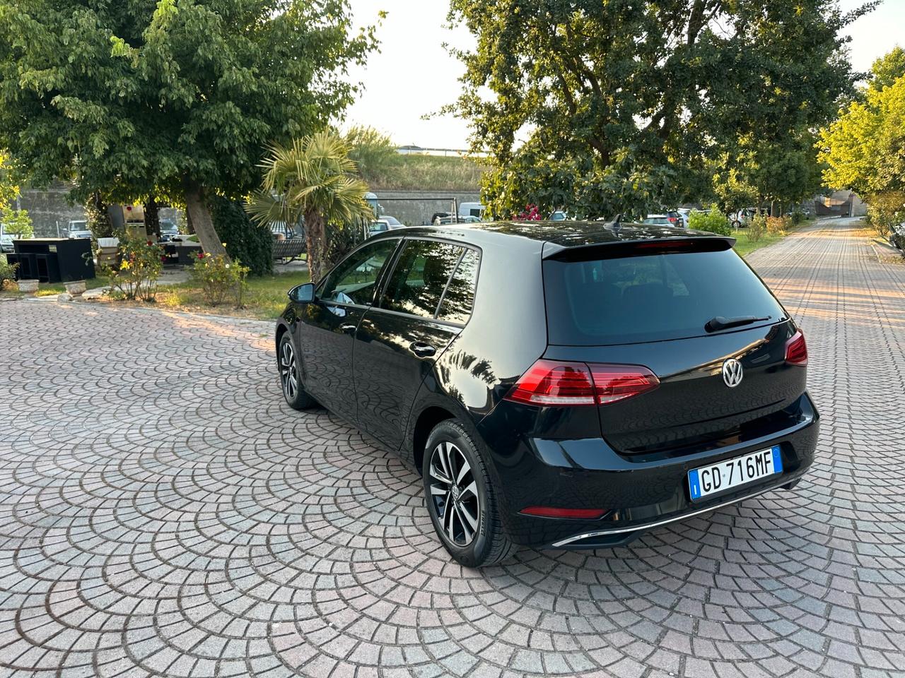 VOLKSWAGEN GOLF 7 DSG BELLISSIMA VERAMENTE PARI AL NUOVO PERMUTABILE