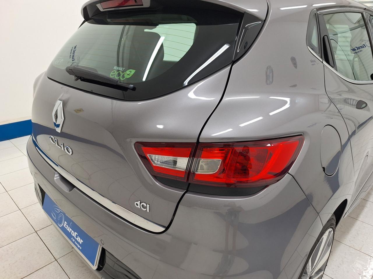 Renault Clio 1.5 dCi 75cv Costume National