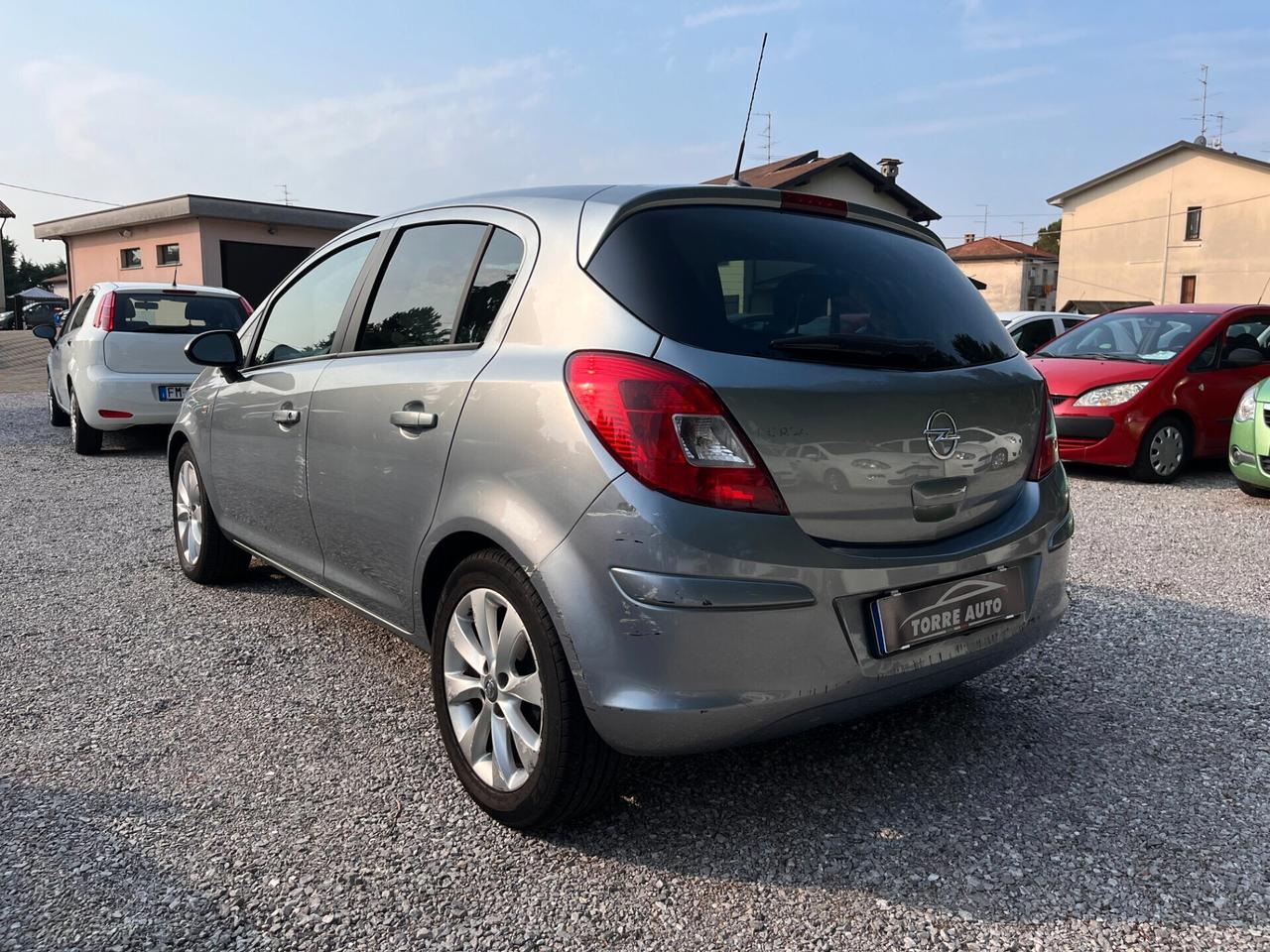 Opel Corsa 1.2 5 porte Elective