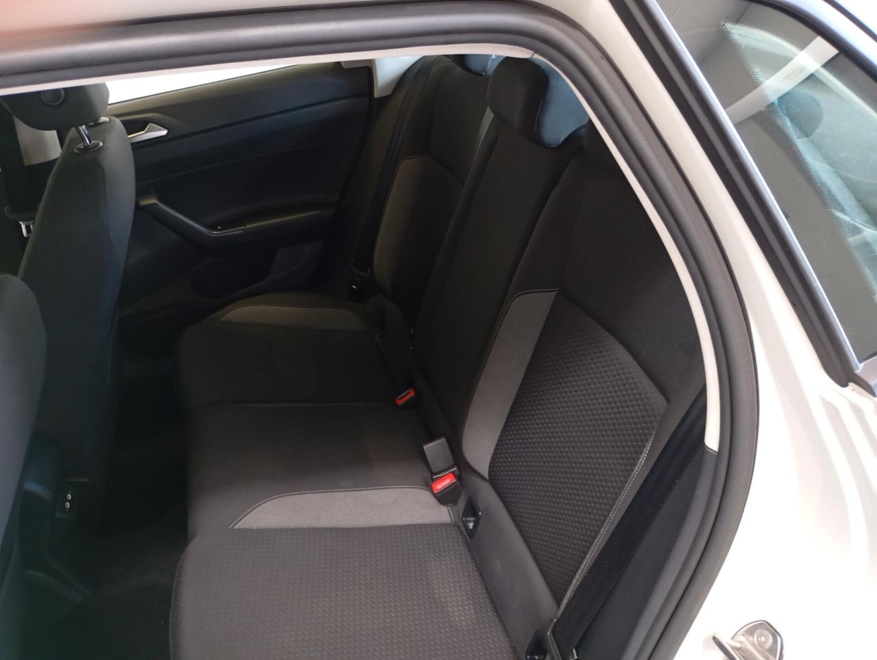 Volkswagen Polo 1.0 ok neopatentati
