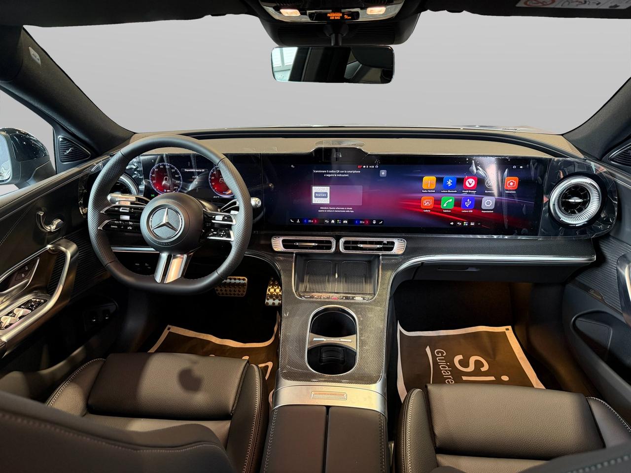 Mercedes-Benz C 400 4MATIC con tecnologia EQ