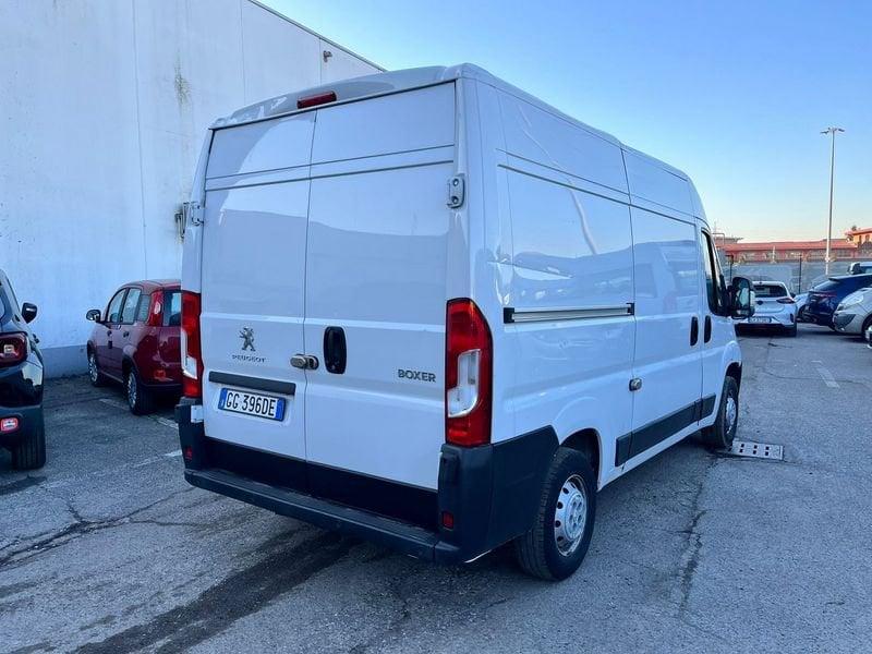 Peugeot Boxer 330 2.2 BlueHDi 140 S&S L2H2 (IVA ESCL.)