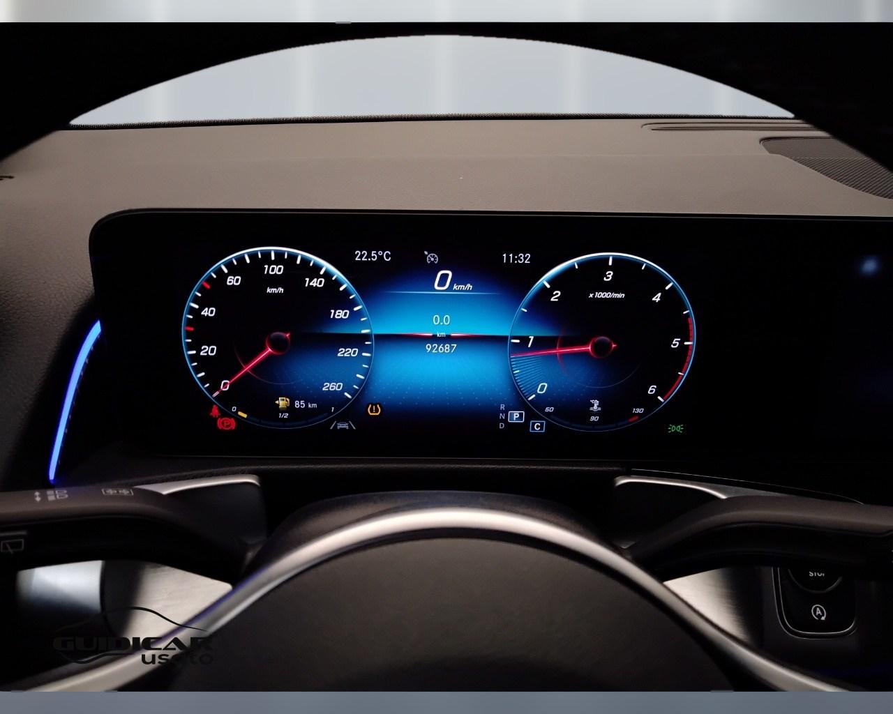 Mercedes-Benz GLB - X247 2019 - GLB 180 d Sport Plus auto