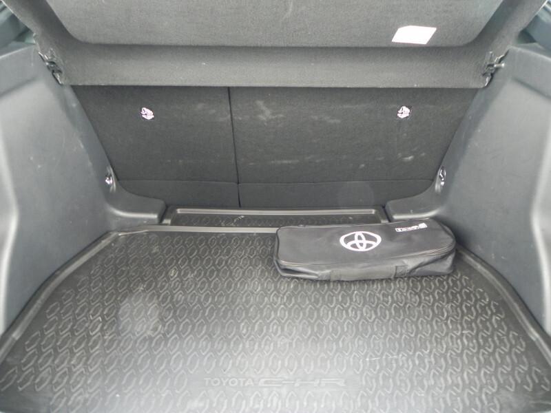 Toyota C-HR 1.8 HV Trend