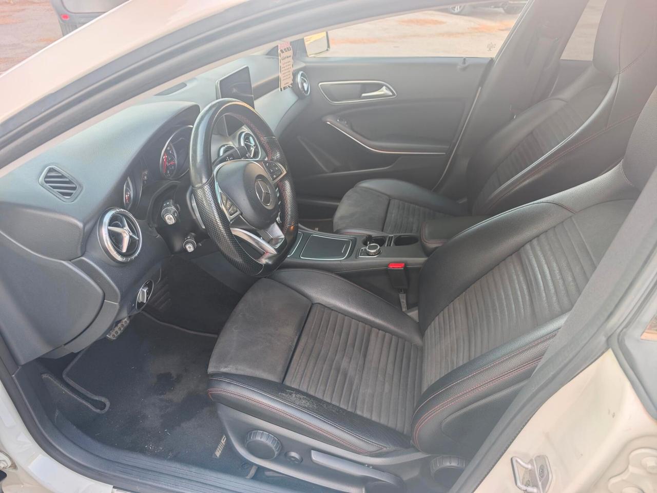 Mercedes-benz CLA 200 d Automatic Premium