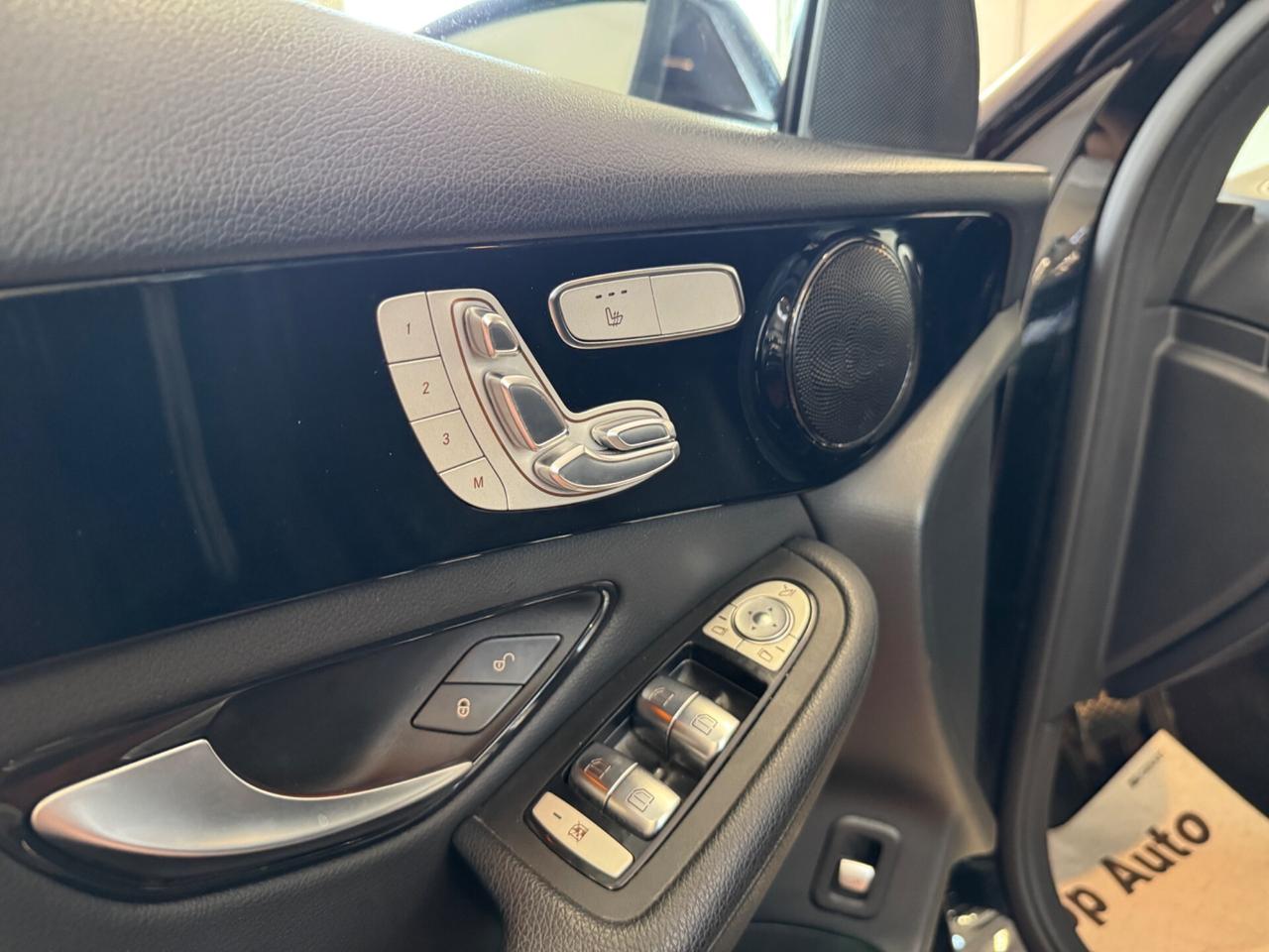 MERCEDES-BENZ GLC 220 d 4MATIC COUPE SPORT - MY21