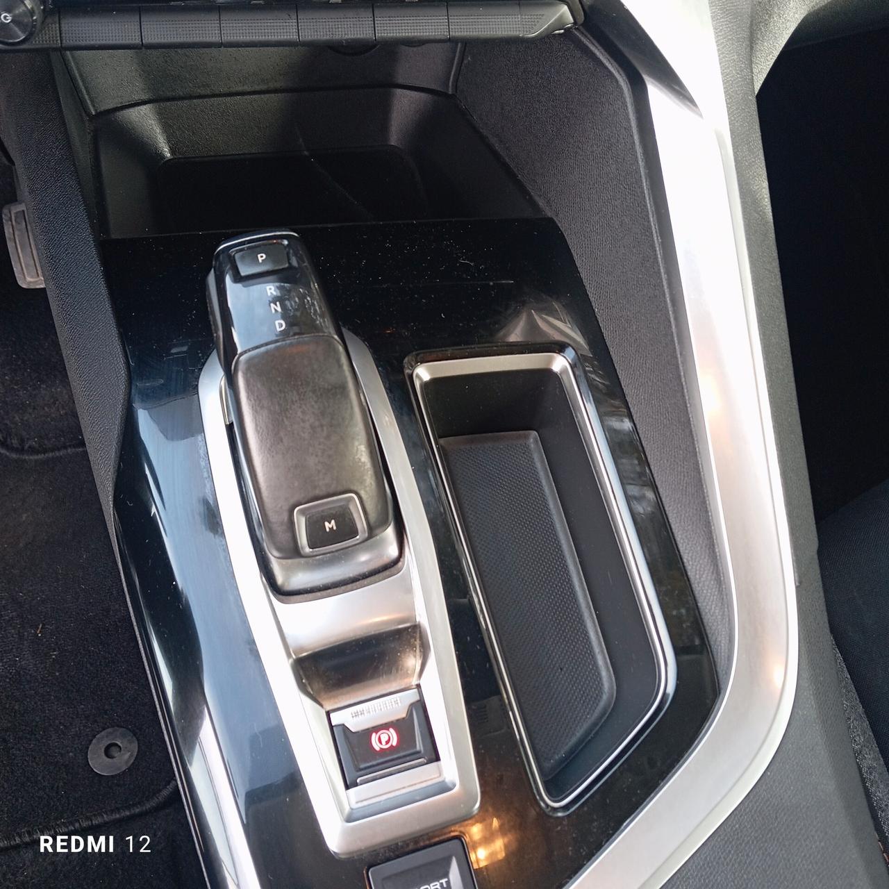 Peugeot 3008 BlueHDi 130 S&S Business