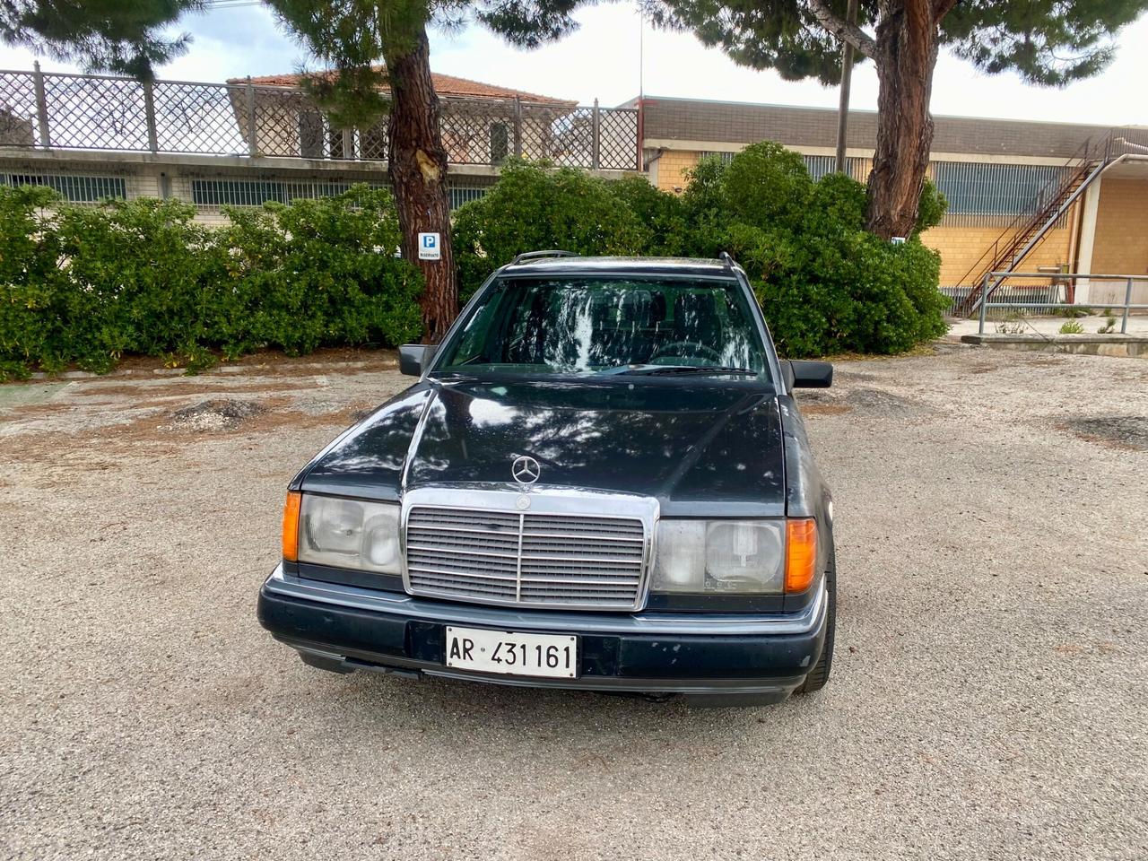 Mercedes-benz E 200 MERCEDES E 200 W124 TE