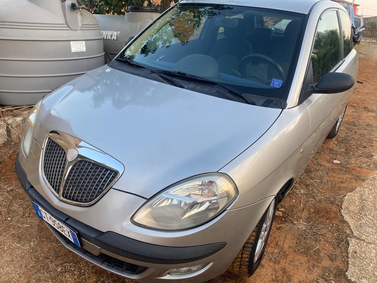 Lancia Y 1.2i cat Elefantino Blu
