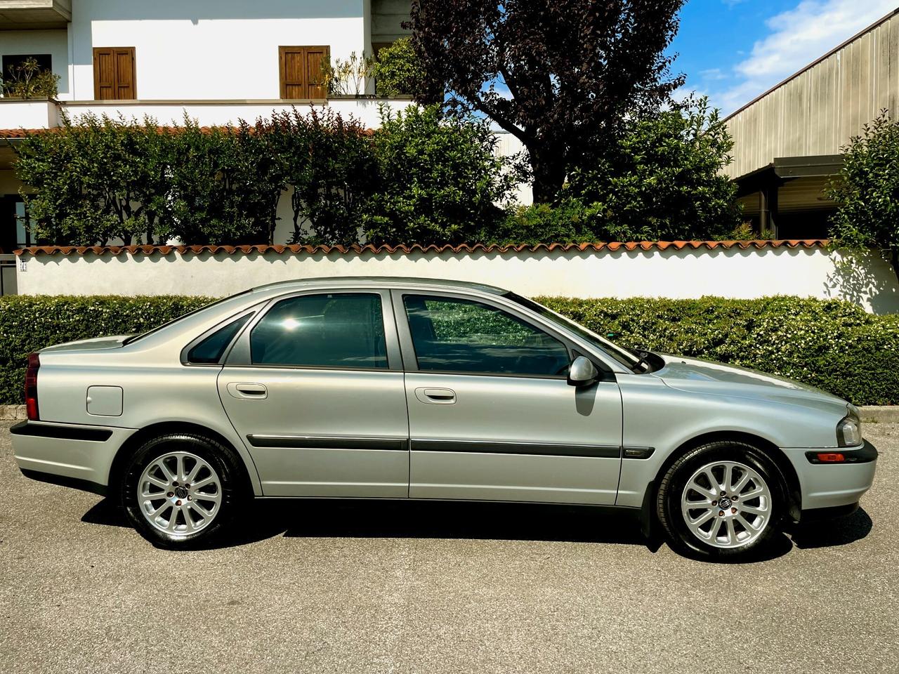 VOLVO S80 2.9 aut (benzina)-192000 km REALI-2000