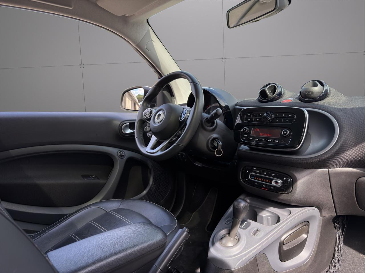 Smart forTwo 1.0 Prime - Unipro - Promo Finanziamento - Tetto panoramico - Bracciolo - Sedili riscaldabili