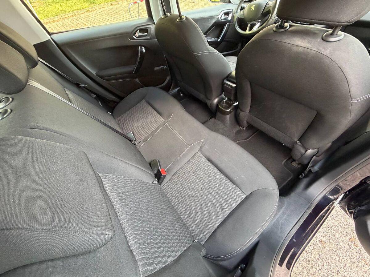 Peugeot 208 1.6 bluehdi Allure 75cv 5p CINGHIA SOSTITUITA