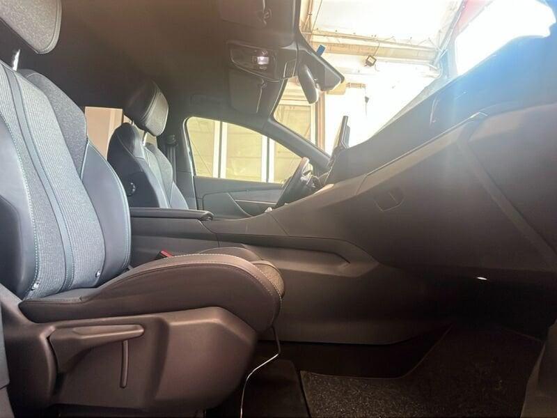 Peugeot 3008 BlueHDI 130 EAT8 S&S Allure Pack