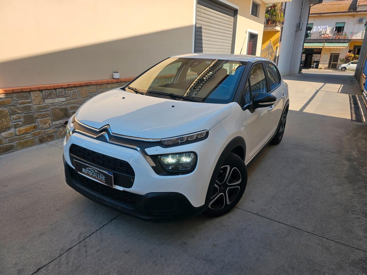 NOLEGGIO Volkswagen T-Roc 150 CV DSG R-Line