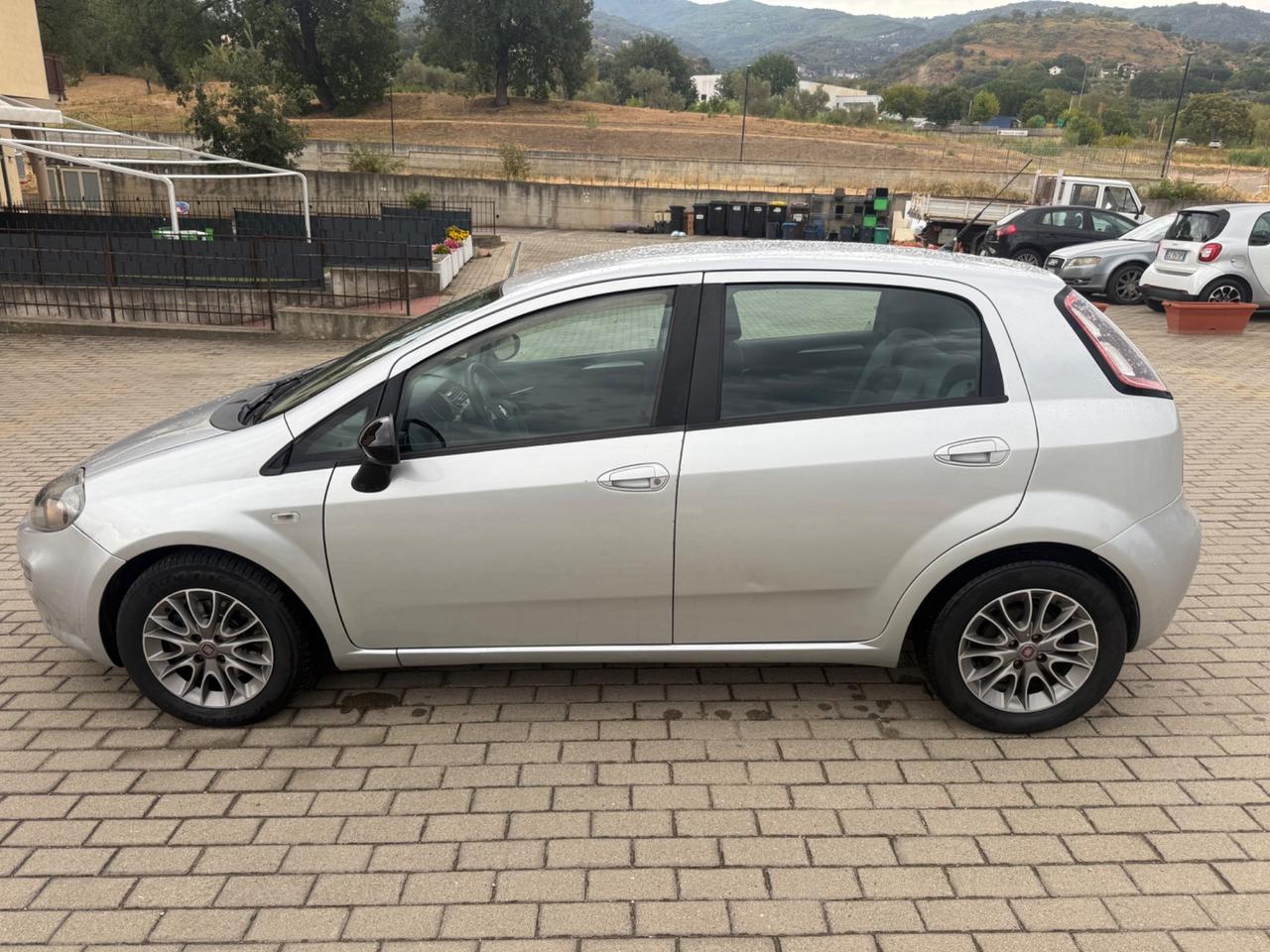 Fiat Punto 1.3 MJT II S&S 95 CV 5 porte Street
