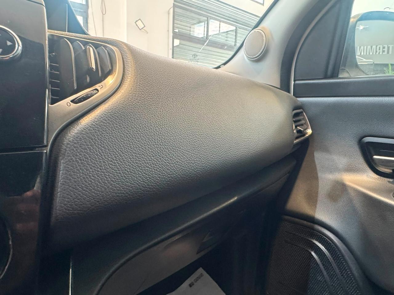 Lancia Ypsilon 1.2 69 CV 5 porte BENZINA GPL Ecochic