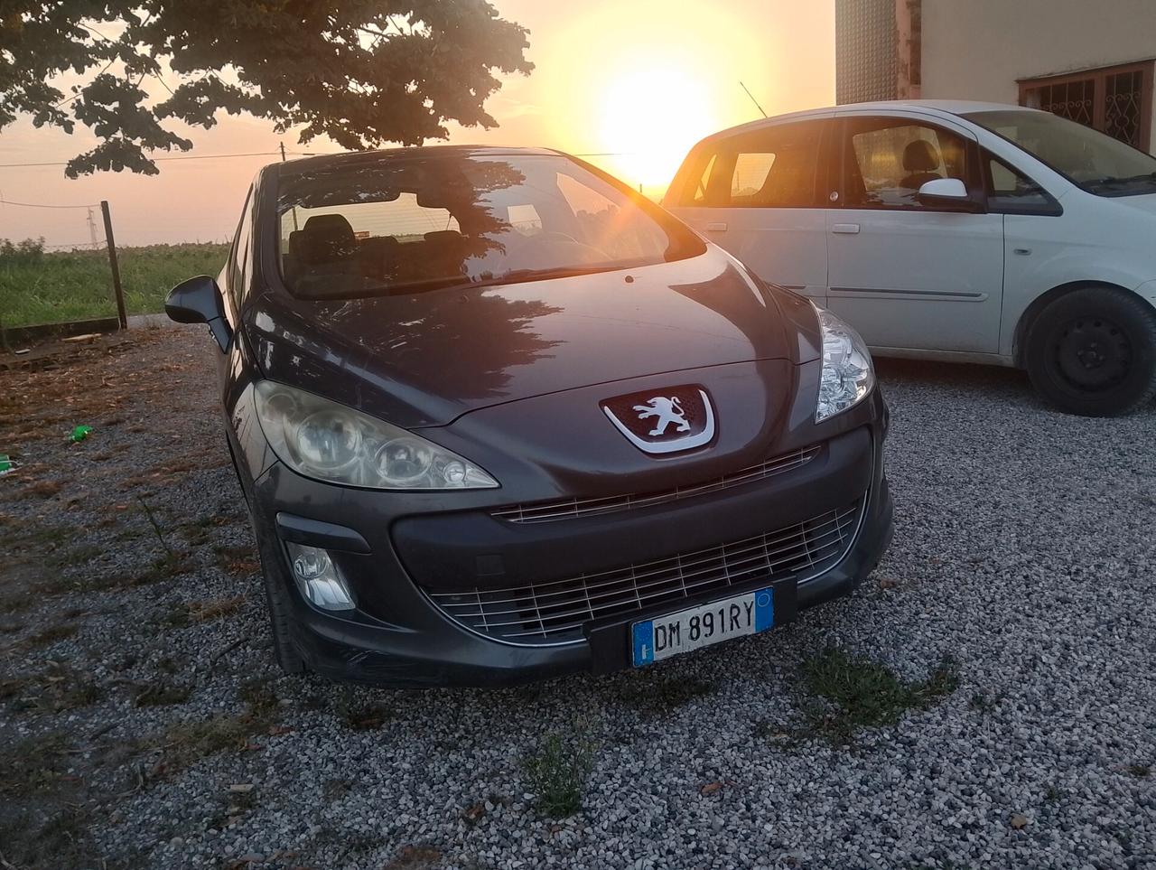 Peugeot 308 1.6 HDi 90CV 5p. Premium