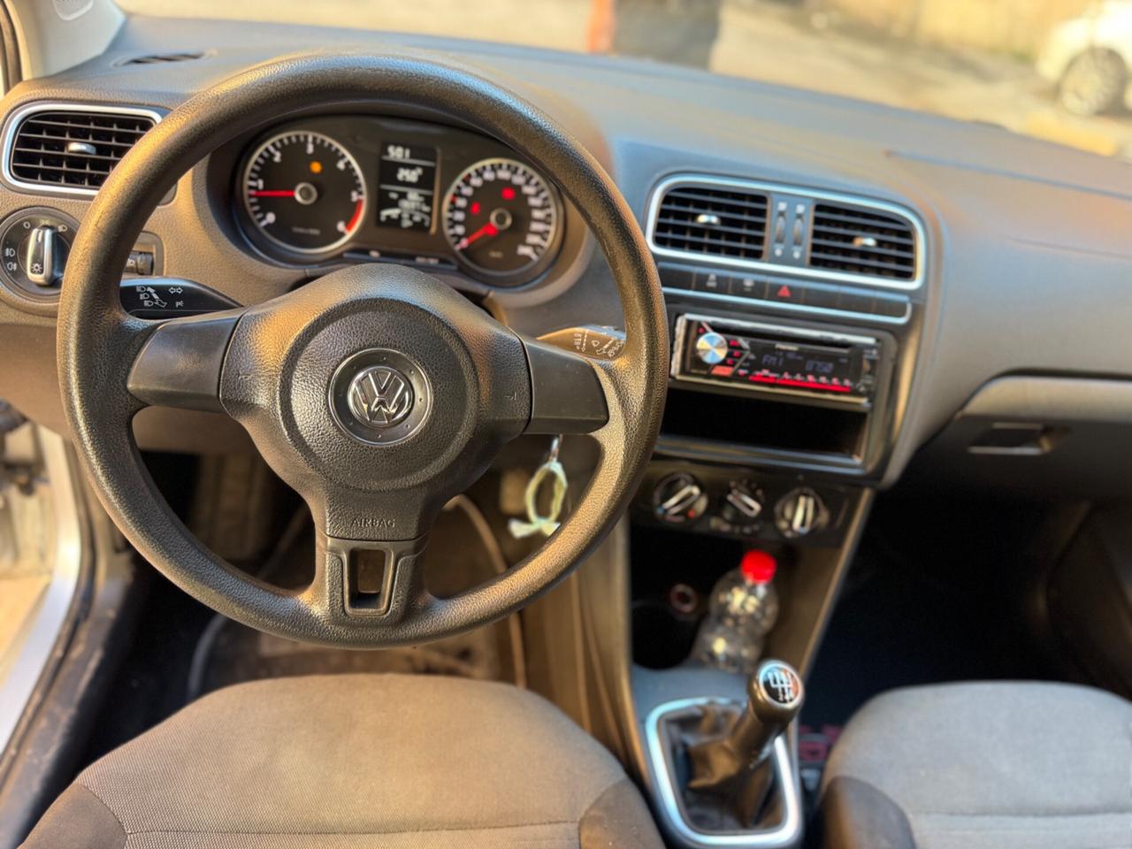 VOLKSWAGEN POLO 1.6 TDI 75CV 5.P EURO5B. GARANZIA 12 MESI