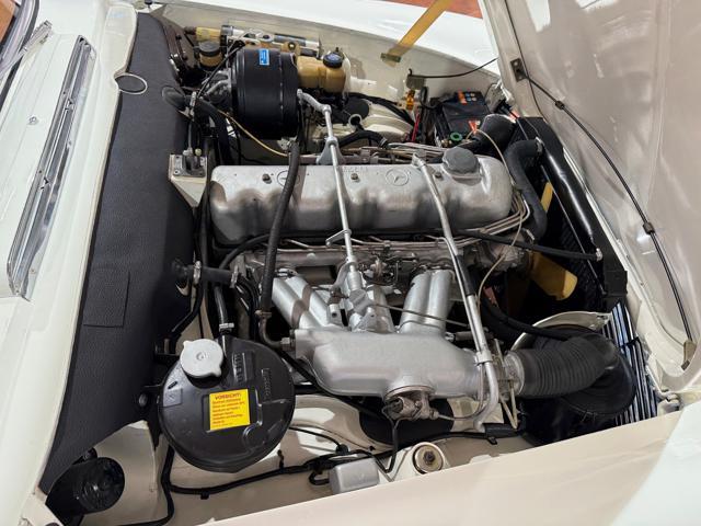 MERCEDES-BENZ SL 230 ISCRITTA ASI - HARDTOP NERO - RESTAURATA