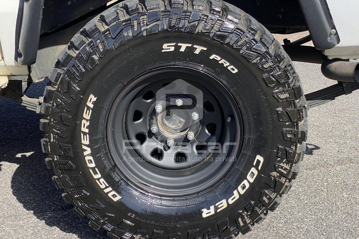 NISSAN Patrol TRL 3.3 diesel Hard-Top autocarro