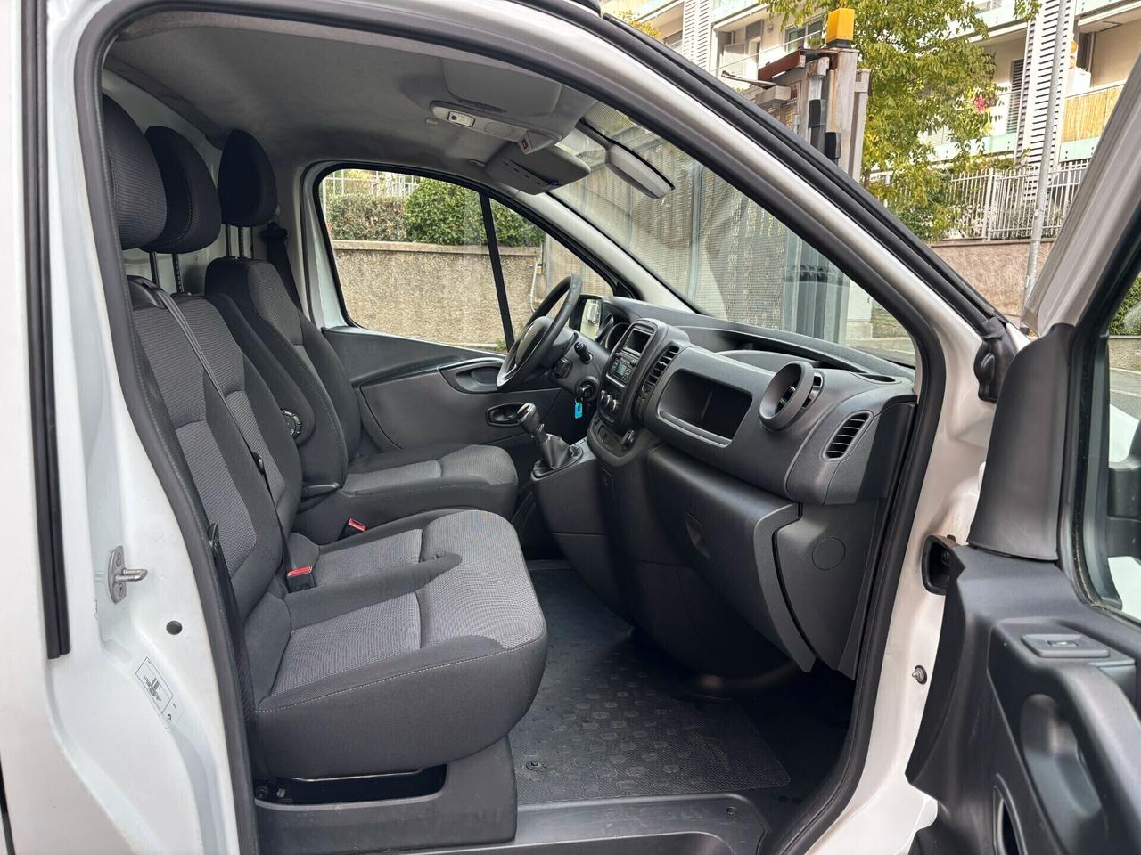 Renault Trafic L1 H2 MOTORE REVISIONATO