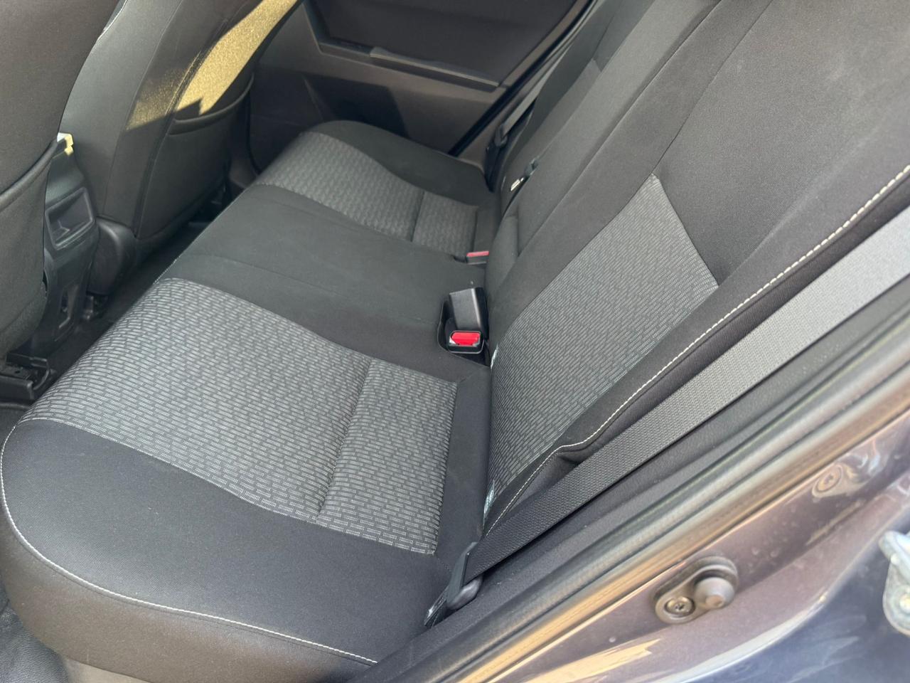 Toyota Auris 1.8 Hybrid. Cambio automatico