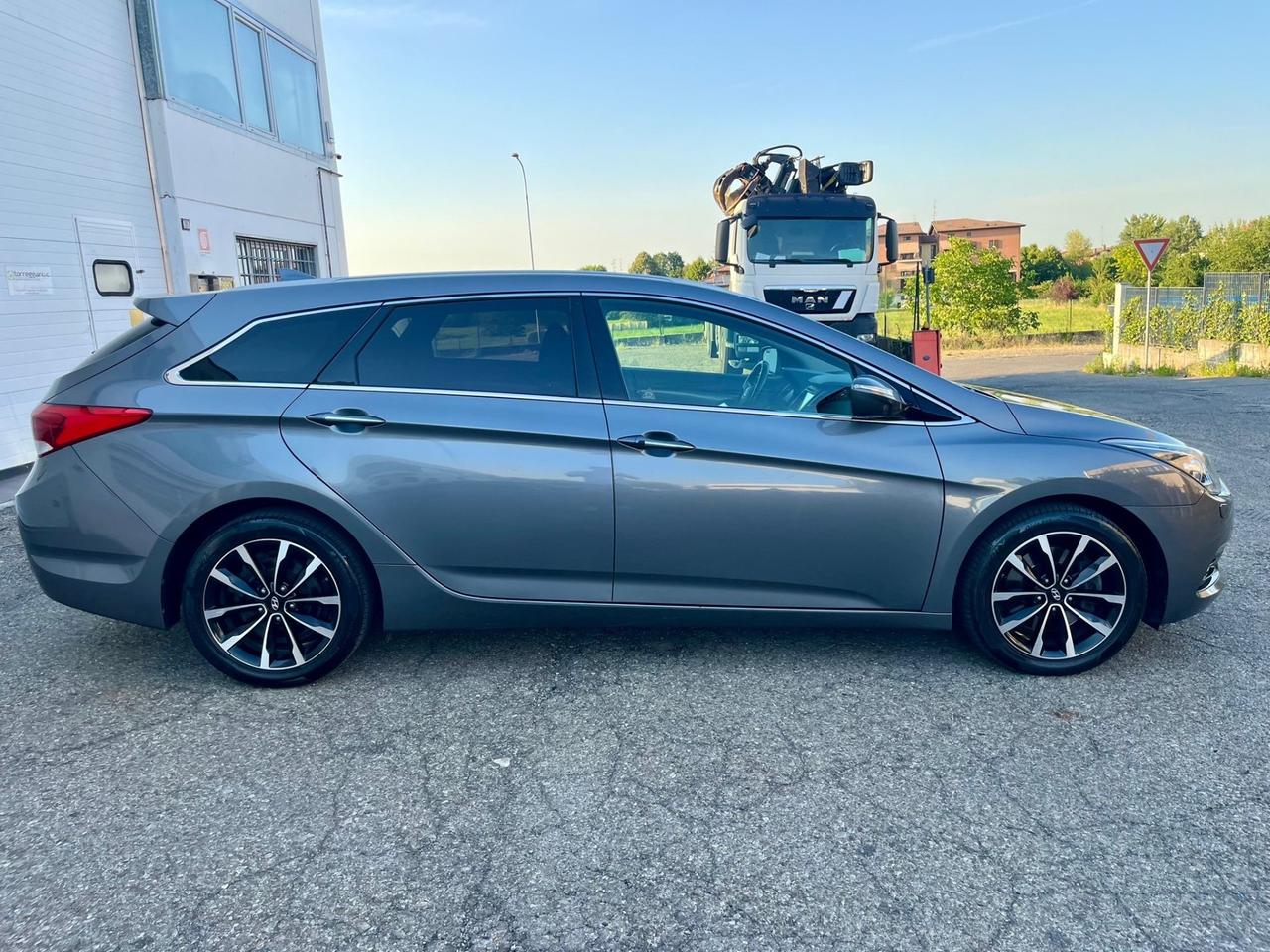 Hyundai i40 1.7d 2015 automatica 156.000km euro6