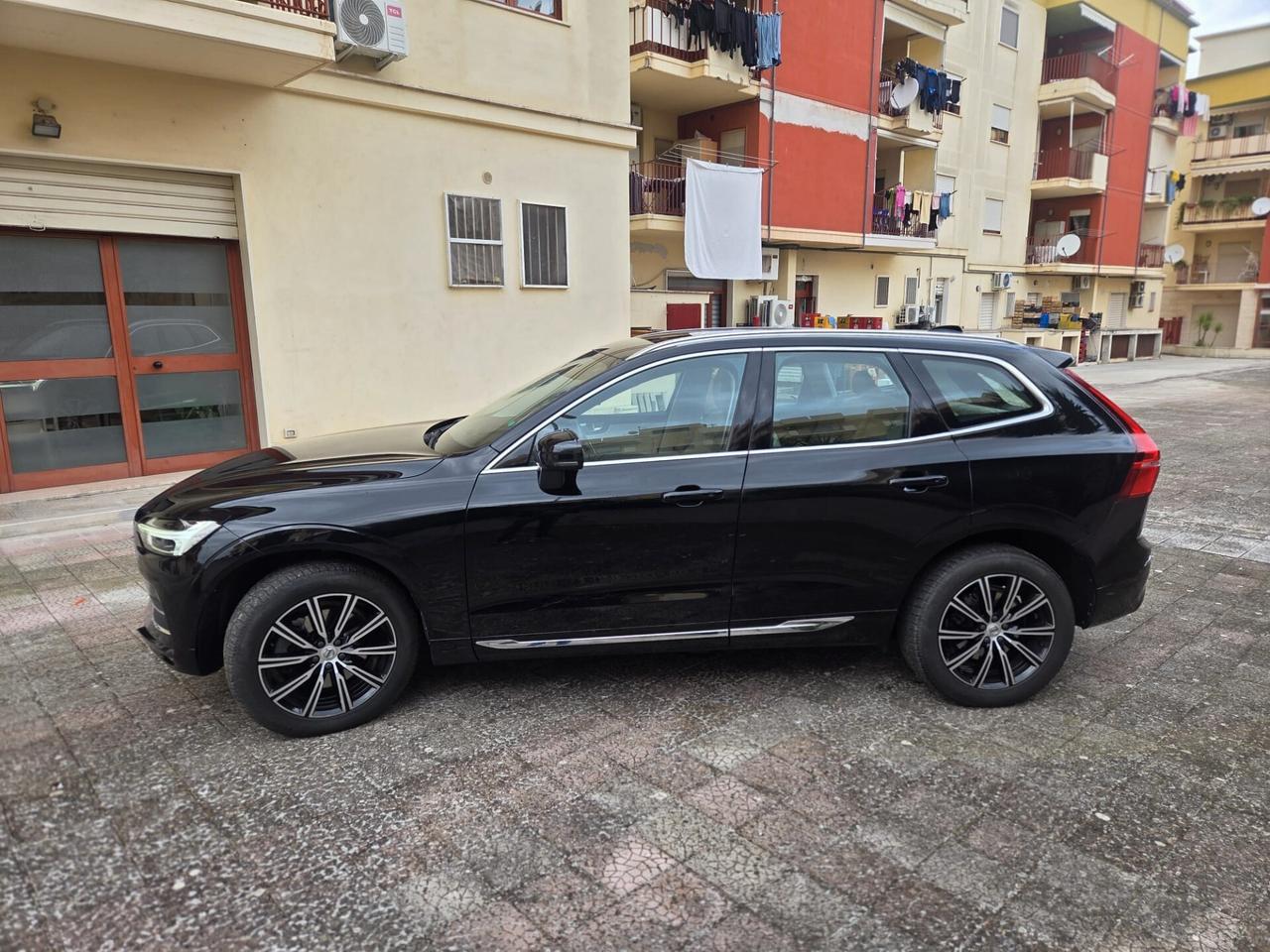 Volvo XC 60 XC60 B4 (d) AWD Geartronic Inscription