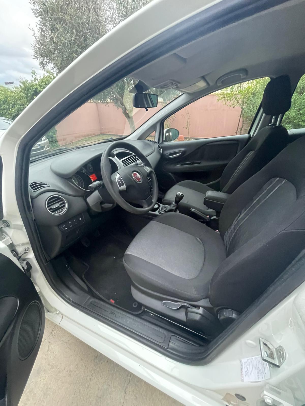 Fiat Punto 1.3 MJT II S&S 95 CV 5 porte Street