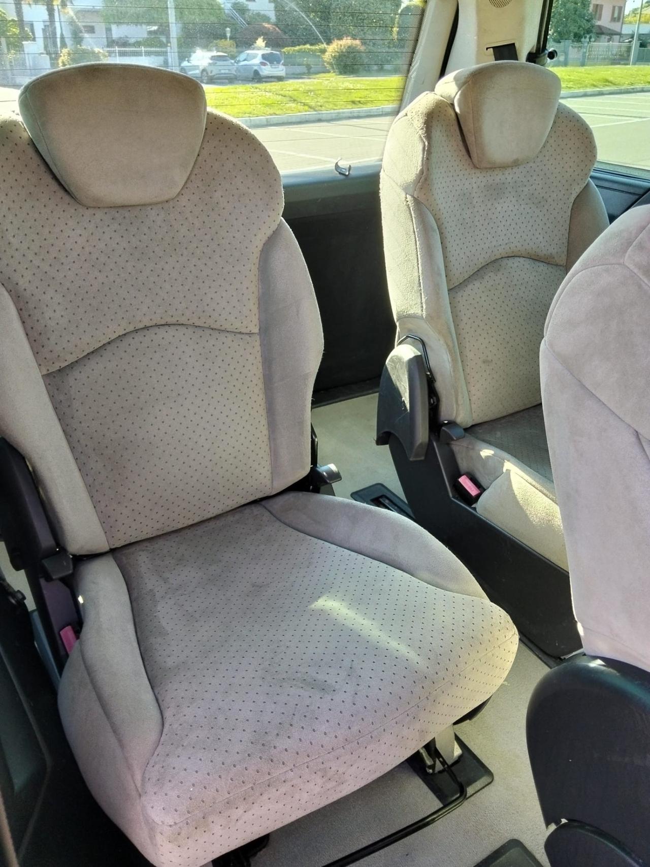 Peugeot 807 2.0 HDi 136Cv 7Posti*Alcantara*Sed. Risc*Sensori