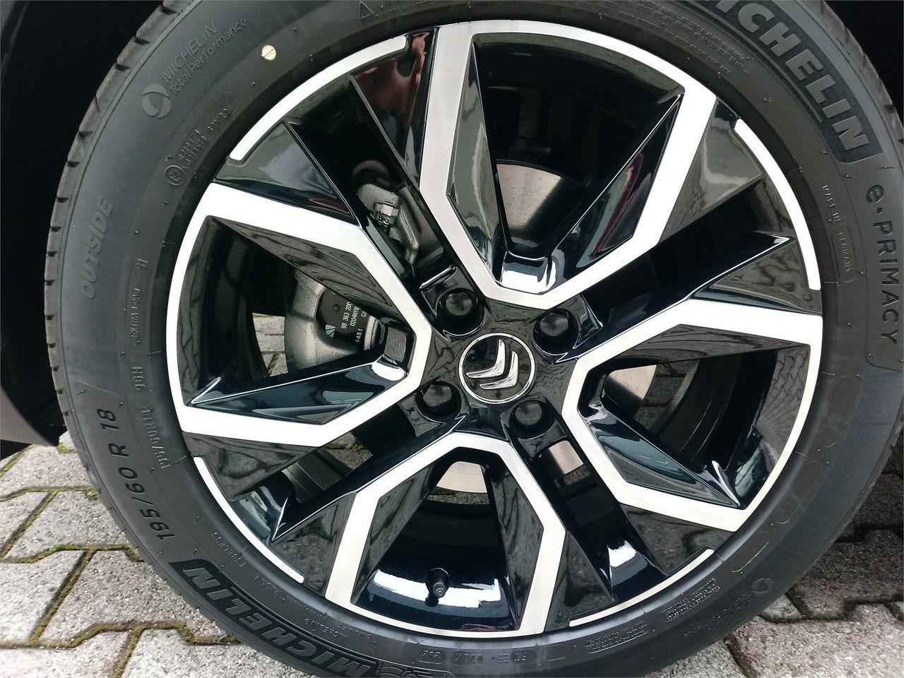 CITROEN C4 e-C4 motore elettrico 136 CV Shine