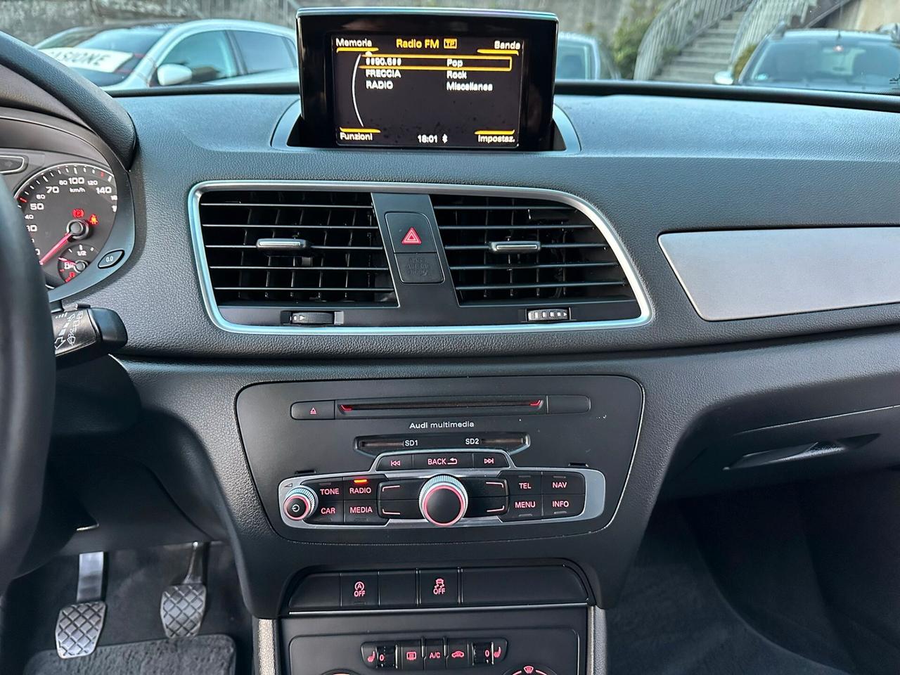 Audi Q3 2.0 TDI S-LINE 140 CV
