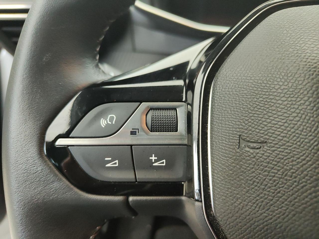 PEUGEOT 208 II 2019 E-208 ALLURE PACK 100KW 136CV