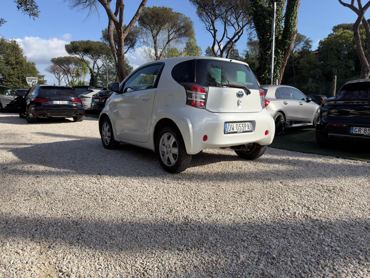 Toyota iQ 1.0 Multidrive Versione Lancio