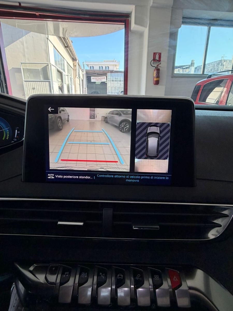 PEUGEOT - 3008 - Hybrid4 300 e-EAT8 GT Line