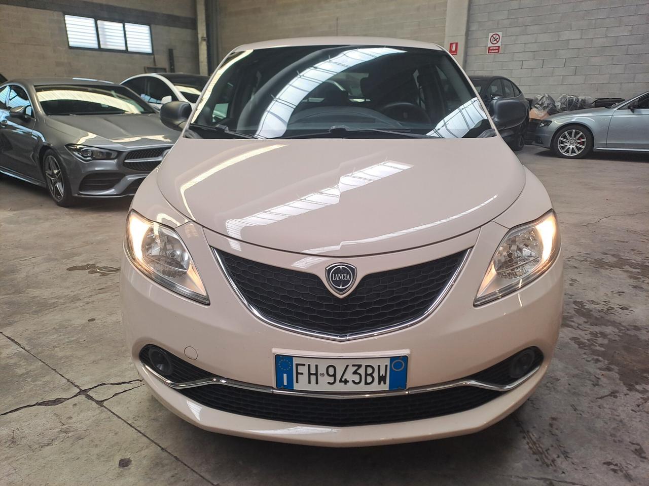 LANCIA YPSILON 1.2 *OK NEOPATENTATI* E6