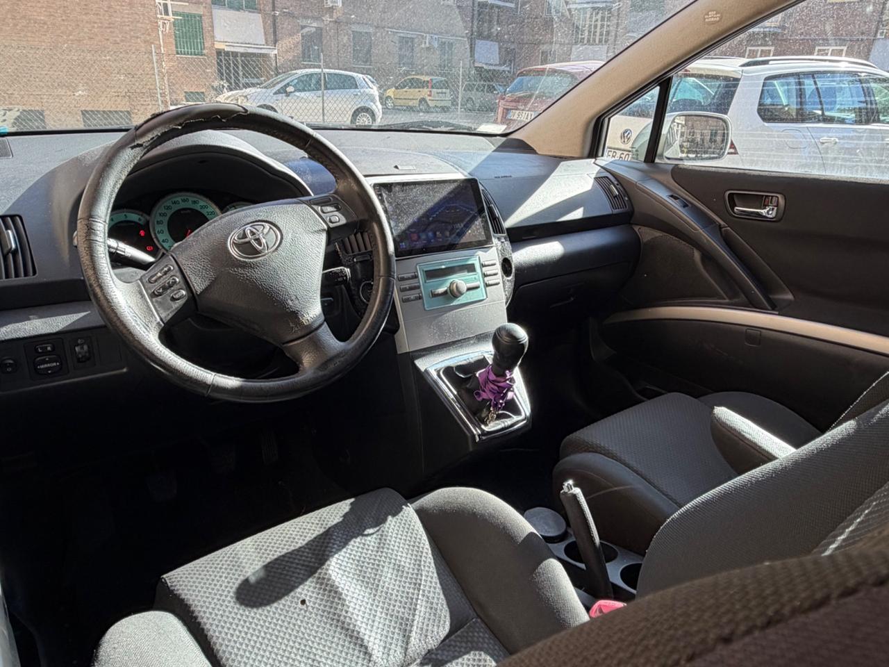 Toyota Corolla Verso 2.2 16V D-4D Sol