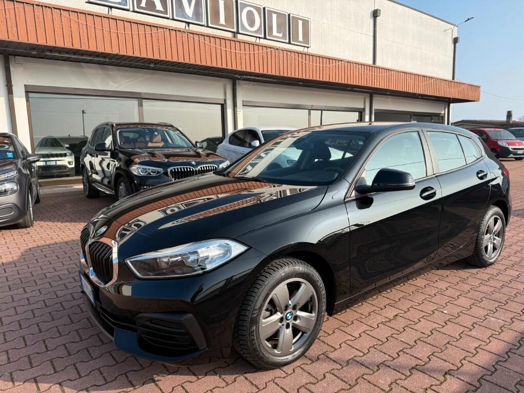 Bmw 116 116d 5p. Business Advantage