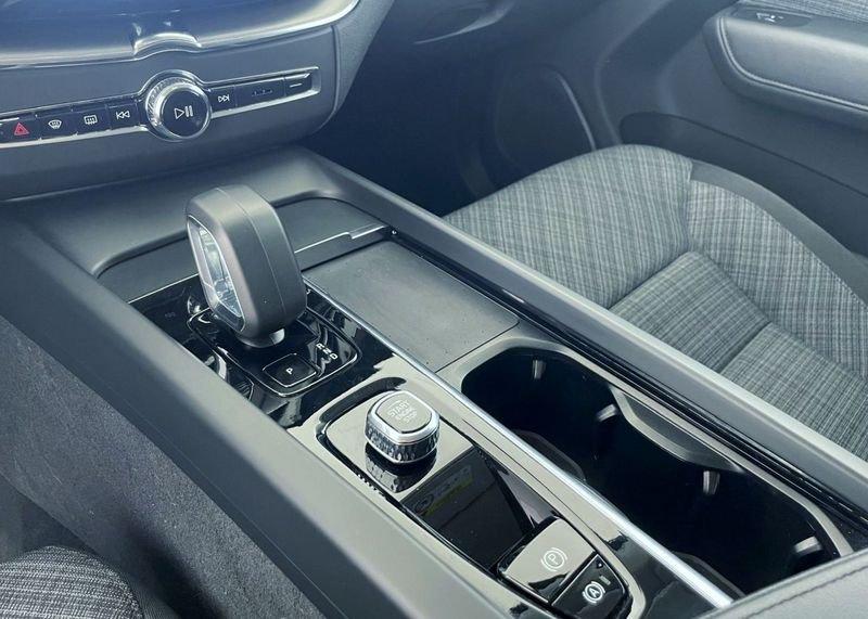 Volvo XC60 B4 (d) automatico Core