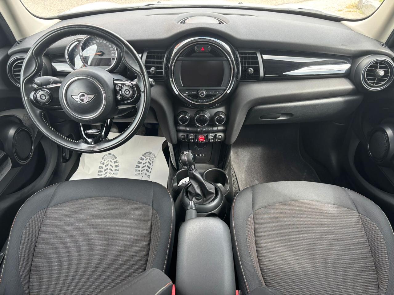 Mini 1.5 Cooper D Business XL