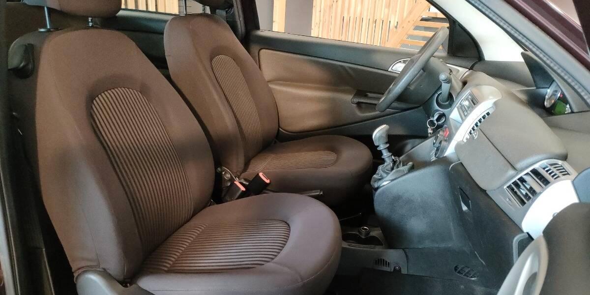 Lancia Ypsilon 1.2 8v New Oro (oro)