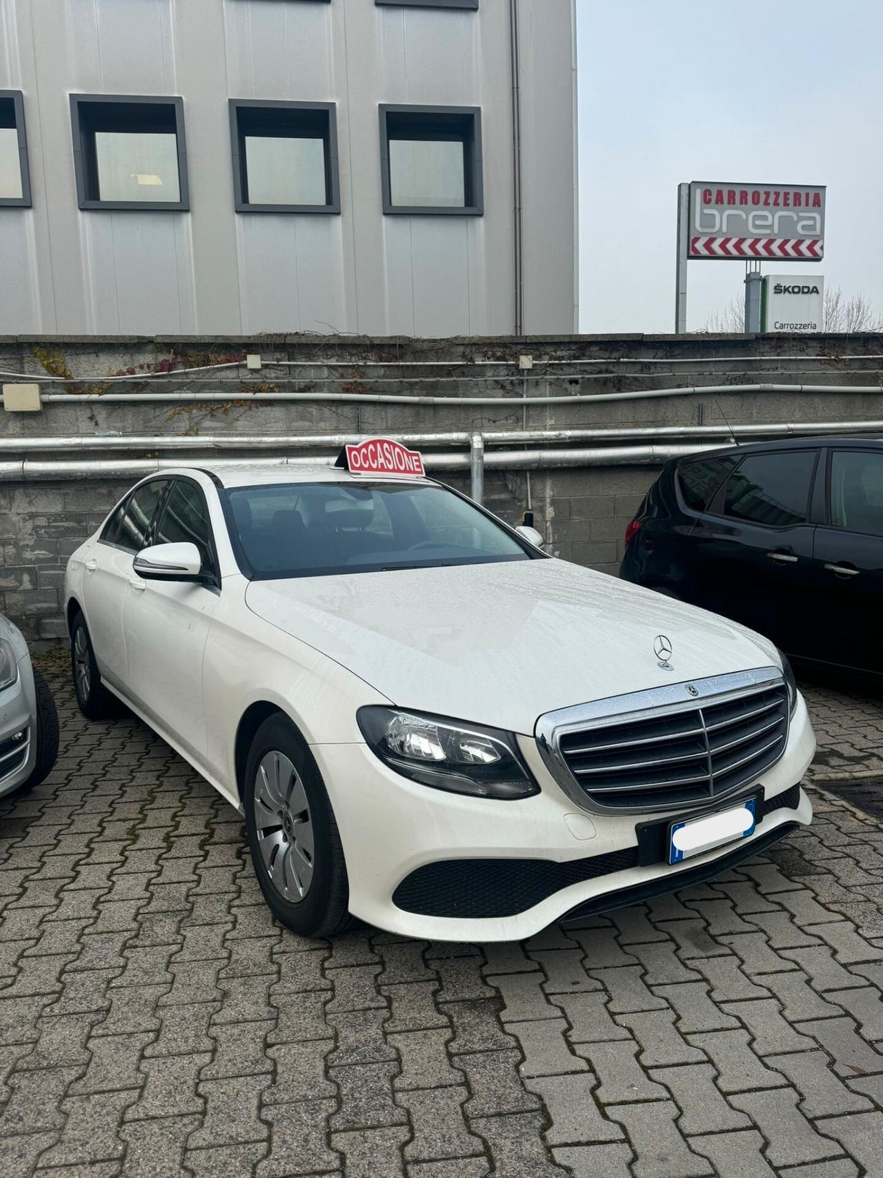 MERCEDES E 200 D