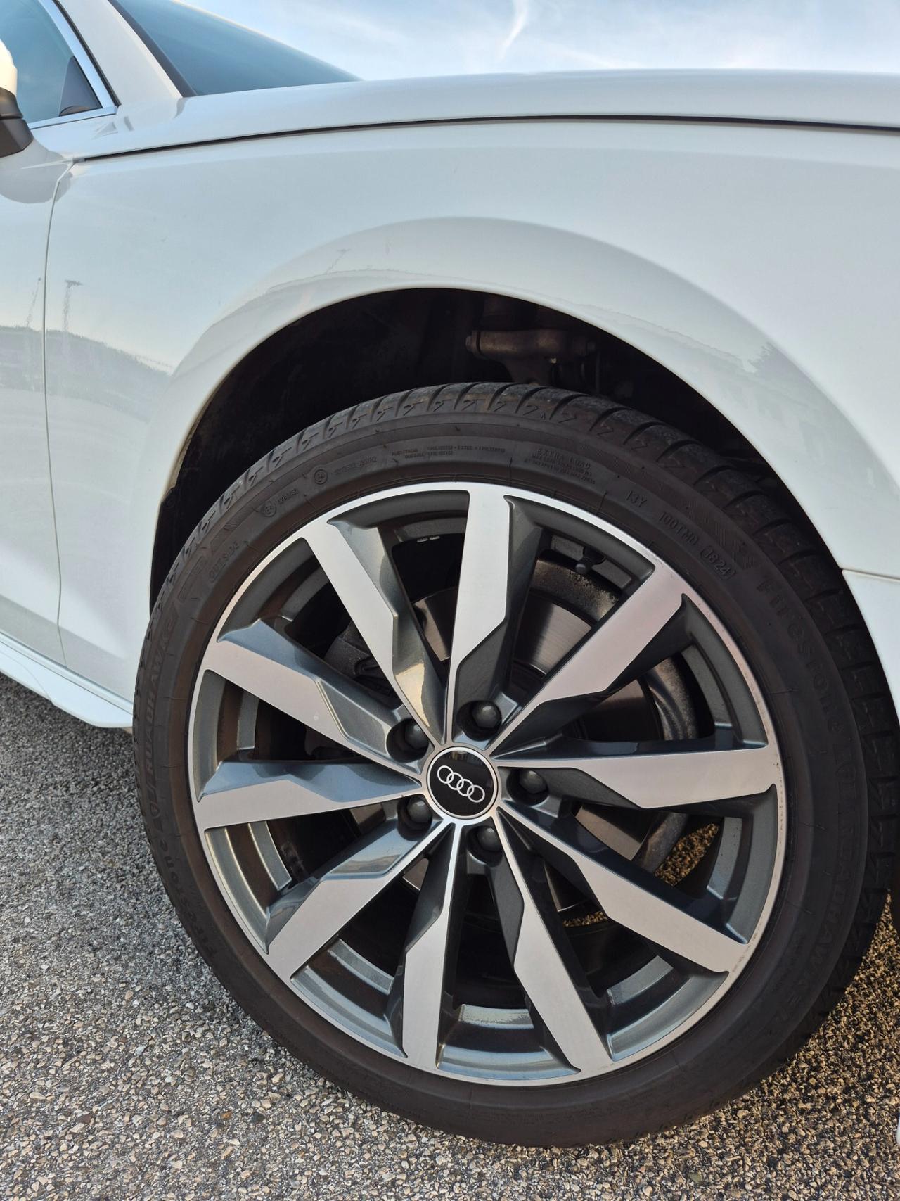 Audi A4 Avant 30 TDI/136 CV S tronic Business Advanced