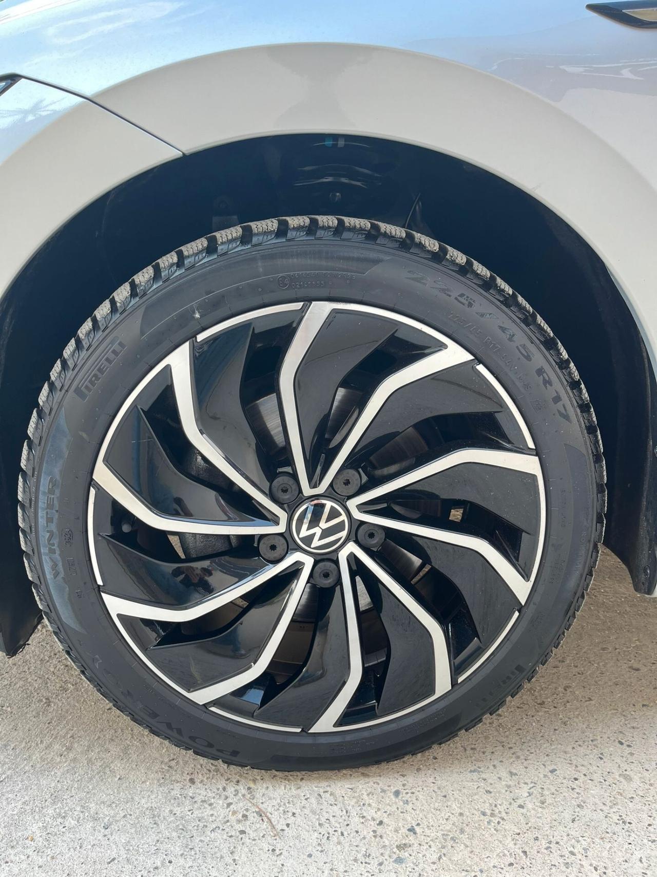 Volkswagen Golf 8 2.0 TDI DSG SCR Style