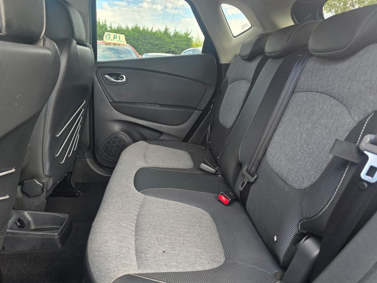 Renault Captur 1.5DCI 110CVS&S ENERGY INTENS FULL