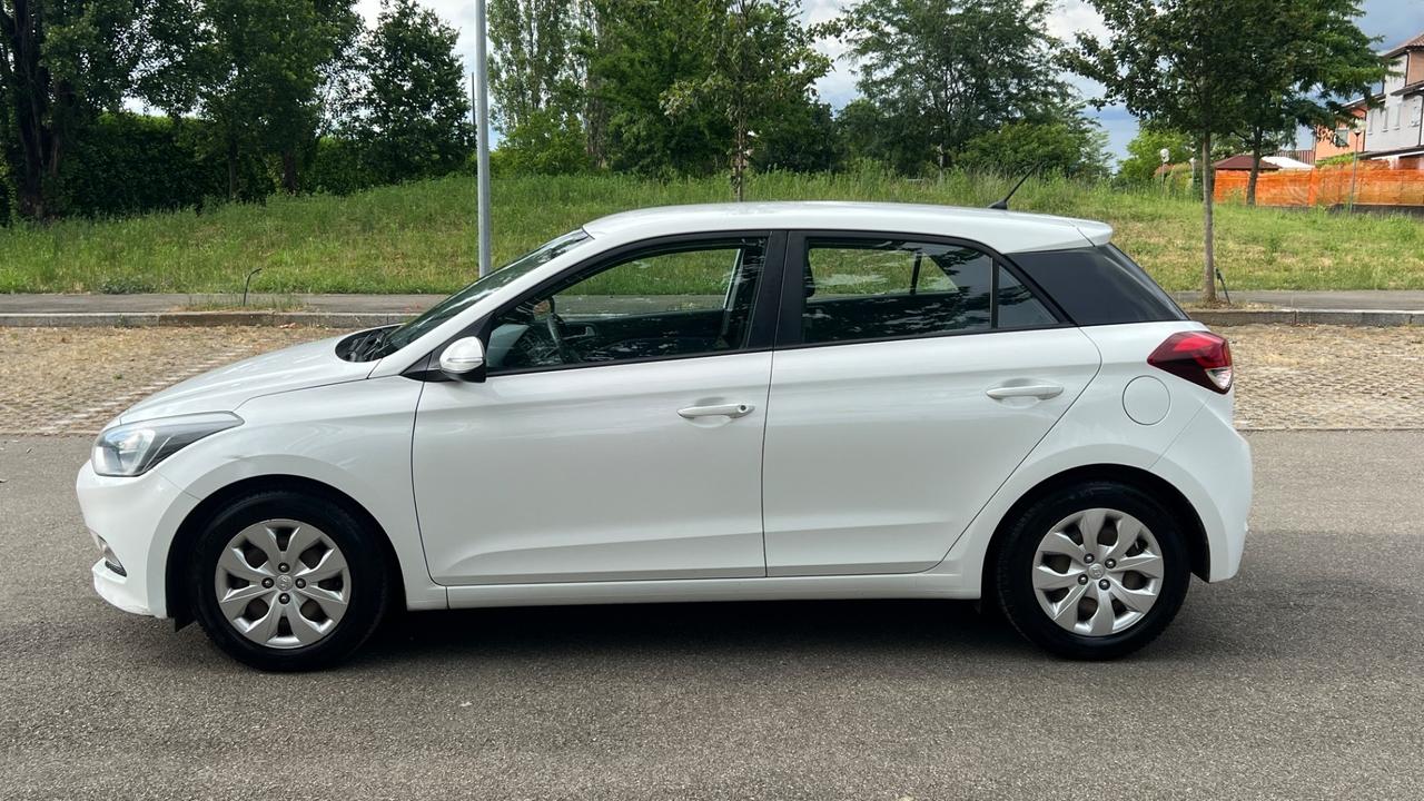 Hyundai i20 1.2 84 CV 5 porte Econext Comfort